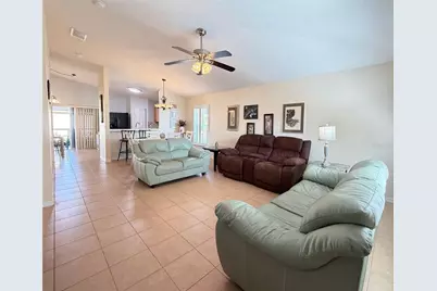 537 Grand Canal Drive, Poinciana, FL 34759 - Photo 4