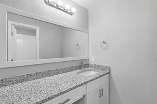 2422 King Oak Ct, Saint Cloud, FL 34769 - Photo 28