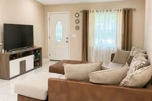 4805 Sparrow Dr, Saint Cloud, FL 34772 - Photo 4