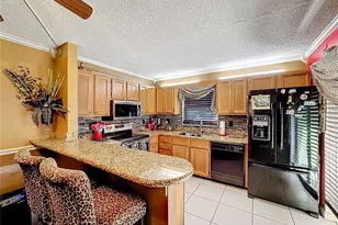 1458 N Lawnwood Cir, Fort Pierce, FL 34950 - Photo 12