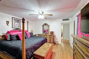 1458 N Lawnwood Cir, Fort Pierce, FL 34950 - Photo 20