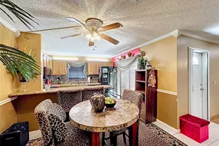 1458 N Lawnwood Cir, Fort Pierce, FL 34950 - Photo 14