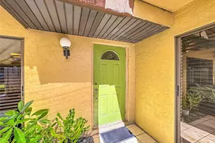 1458 N Lawnwood Cir, Fort Pierce, FL 34950 - Photo 4