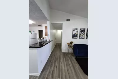 2031 Cascades Boulevard #307, Kissimmee, FL 34741 - Photo 4
