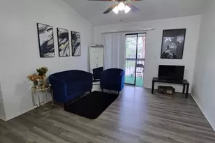 2031 Cascades Blvd, Kissimmee, FL 34741 - Photo 4