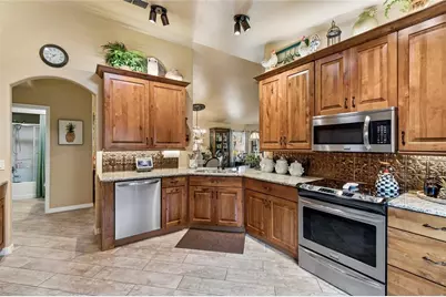 800 Vineyard Way, Poinciana, FL 34759 - Photo 18