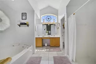 2382 Queenswood Cir, Kissimmee, FL 34743 - Photo 20