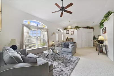 2382 Queenswood Circle, Kissimmee, FL 34743 - Photo 4