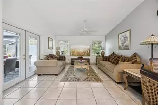 2948 Pembridge St, Kissimmee, FL 34747 - Photo 4