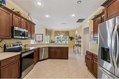 632 Shorehaven Dr, Poinciana, FL 34759 - Photo 10