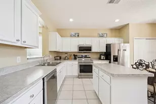 8550 Sunrise Key Dr, Kissimmee, FL 34747 - Photo 10