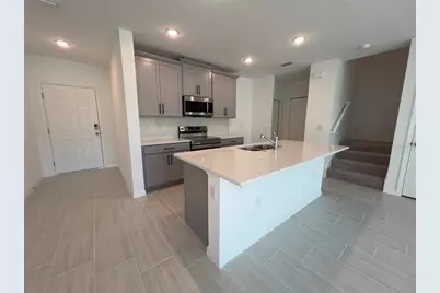 490 Thompson Village Avenue, Apopka, FL 32703 - Photo 2