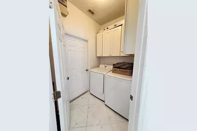 10 Nevada Loop Road, Davenport, FL 33897 - Photo 24