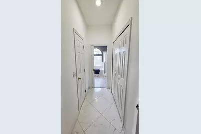 10 Nevada Loop Road, Davenport, FL 33897 - Photo 16