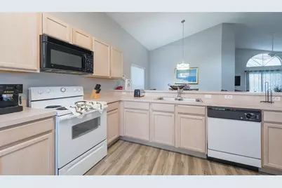 211 Aylesbury Lane, Davenport, FL 33837 - Photo 2