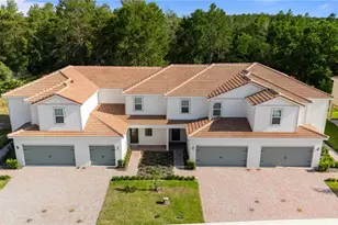 563 Bay Leaf Dr, Kissimmee, FL 34759 - Photo 2