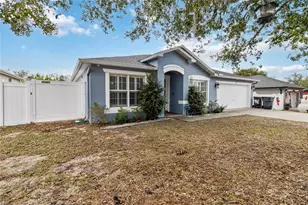 402 Rio Grande Ct, Poinciana, FL 34759 - Photo 2