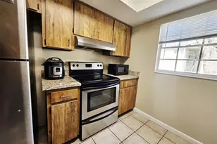 14468 Reuter Strasse Cir, Tampa, FL 33613 - Photo 8