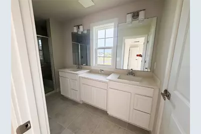 12335 Amber Creek Circle, Lakewood Ranch, FL 34211 - Photo 2
