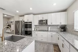1185 Augustus Dr, Davenport, FL 33896 - Photo 22