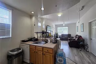 4013 Venetian Bay Dr, Kissimmee, FL 34741 - Photo 8