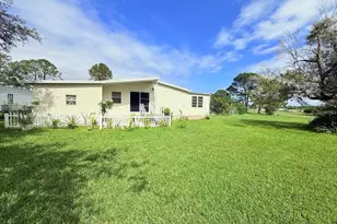 220 Ellsworth Dr, Kissimmee, FL 34758 - Photo 6