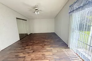 220 Ellsworth Dr, Kissimmee, FL 34758 - Photo 14