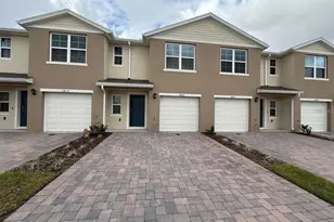 2926 Hammock Way Bend, Harmony, FL 34773 - Photo 1