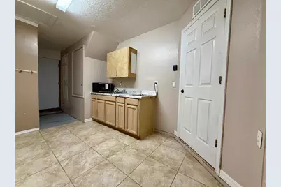 23737 Lake Avenue, Sorrento, FL 32776 - Photo 2