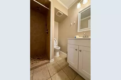 23737 Lake Avenue, Sorrento, FL 32776 - Photo 4