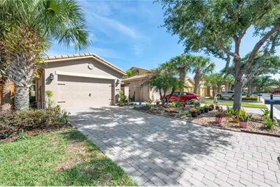 2459 Palm Tree Drive, Kissimmee, FL 34759 - Photo 2