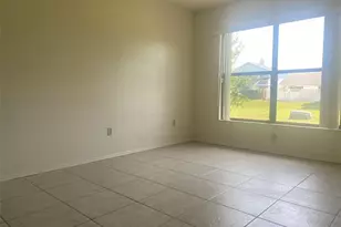 42 Pine Island Cir, Kissimmee, FL 34743 - Photo 10