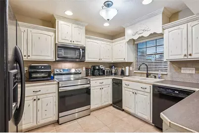 1081 Salsona Avenue, Kissimmee, FL 34744 - Photo 12