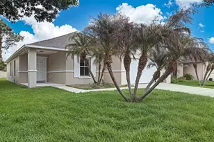 4692 Ross Lanier Ln, Kissimmee, FL 34758 - Photo 8