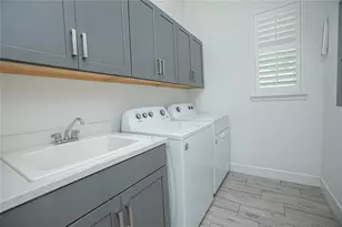 8244 Modiano St, Orlando, FL 32827 - Photo 32