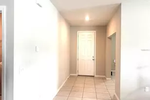 863 Hudson Valley Dr, Kissimmee, FL 34759 - Photo 2