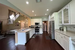 1565 The Oaks Blvd, Kissimmee, FL 34746 - Photo 4