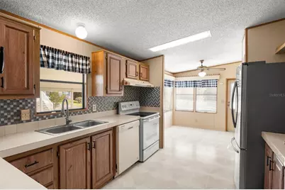 347 Edgewood Boulevard, Lake Wales, FL 33898 - Photo 4