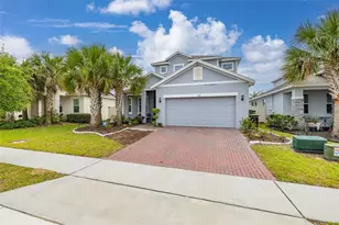 736 Grazie Loop, Davenport, FL 33837 - Photo 2