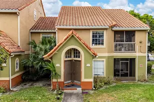 445 Fountainhead Cir, Kissimmee, FL 34741 - Photo 2