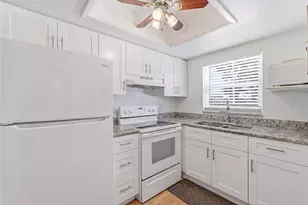 404 E Orlando Ave, Ocoee, FL 34761 - Photo 2