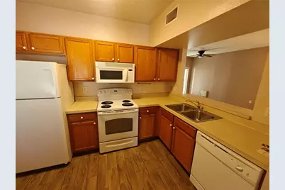 6022 Portsdale Place #102, Riverview, FL 33578 - Photo 2