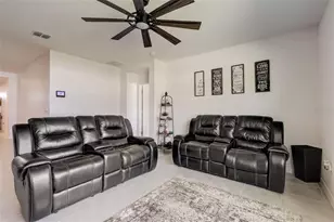 2076 Tay Wes Dr, Saint Cloud, FL 34771 - Photo 10