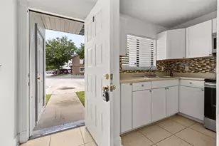 111 Michelle Ln, Kissimmee, FL 34743 - Photo 2