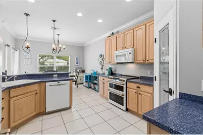 639 Heartwell Dr, Poinciana, FL 34759 - Photo 8