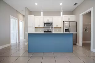 210 Goldenrod Ln, Kissimmee, FL 34759 - Photo 2