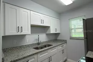 843 Sky Lake Cir, Orlando, FL 32809 - Photo 6