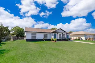 17 Trotters Cir, Kissimmee, FL 34743 - Photo 2