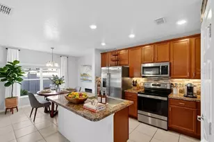 3347 Bellezza Ct, Kissimmee, FL 34746 - Photo 2