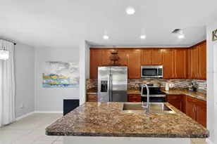 3347 Bellezza Ct, Kissimmee, FL 34746 - Photo 16